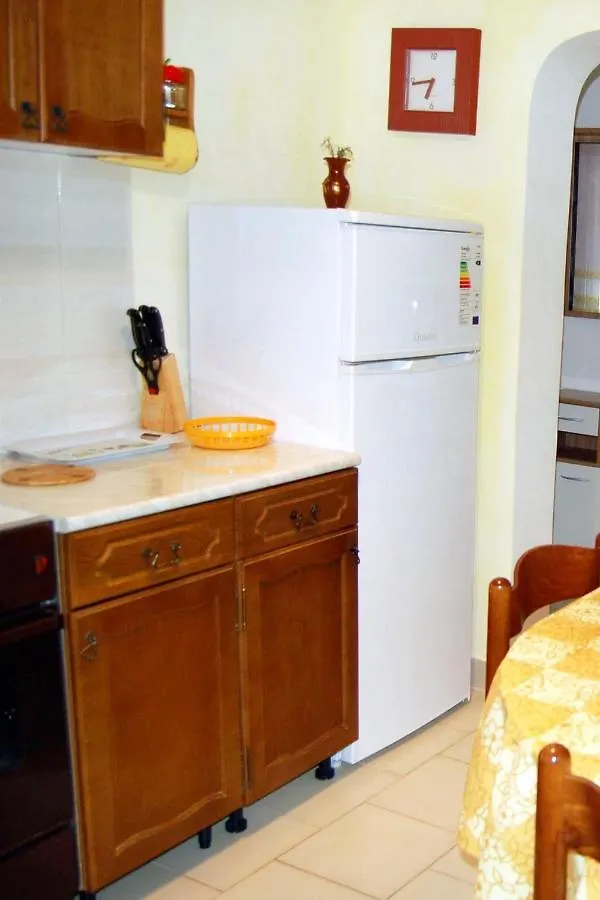 Apartments With A Parking Space Pag - 6535 Pag Town